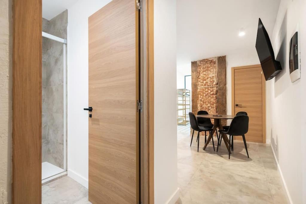 Nice Flat In Lavapies At Street Level S23A Madri Exterior foto