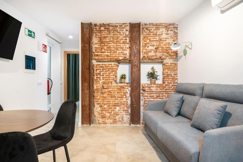 Nice Flat In Lavapies At Street Level S23A Madri Exterior foto