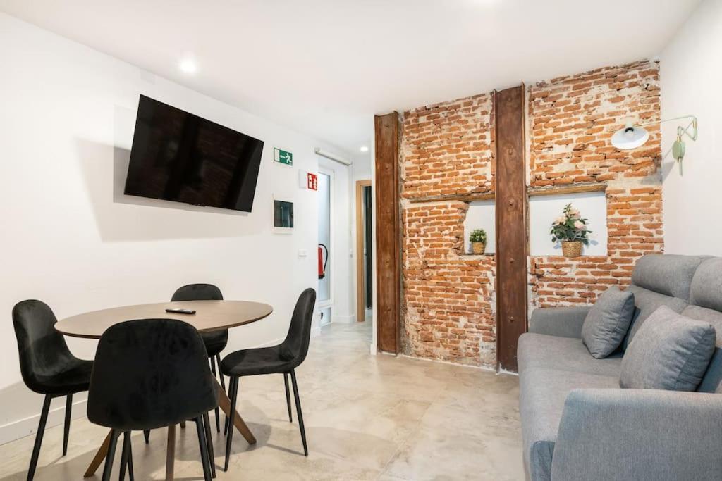 Nice Flat In Lavapies At Street Level S23A Madri Exterior foto